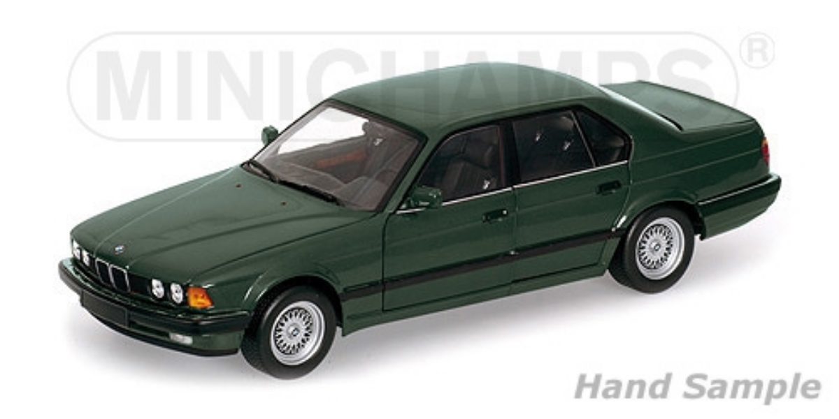 Avec boîte] [échelle 1/18] BMW 730i 1987 MINICHAMPS