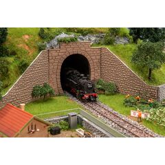 2 Tunnelportale  1-gleisig