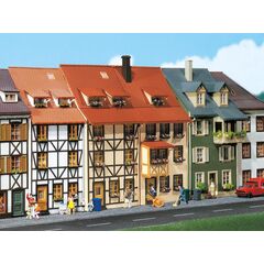 2 maisons en relief