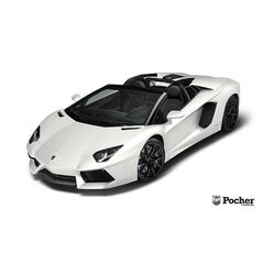 Lamborghini Aventador LP700-4 Roadster weiss