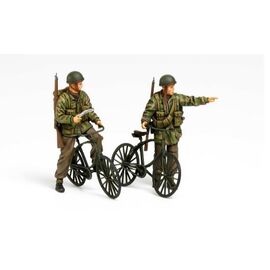 Ensemble British Paratroopers + Bicycles