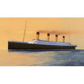 RMS Titanic Gift Set 1:700