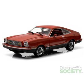 Ford Mustang II Mach 1 1976 Red and Black