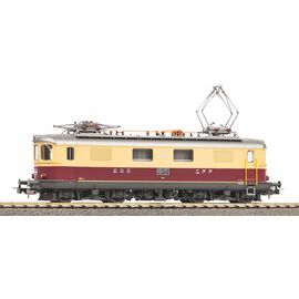 Locomotive électrique CFF Re 4/4 I n° 10033 en livrée TEE Ep. IV DC