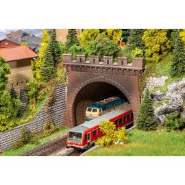 2 portails de tunnel à 2 voies