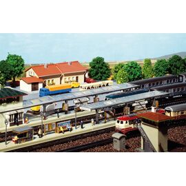 3 Bahnsteige