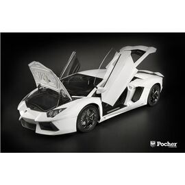 Lamborghini Aventador White Isis  1:8