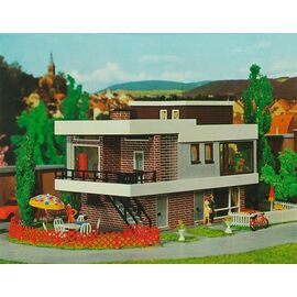 B-257 Maison moderne avec toit plat