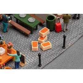 4 Marktkisten mit Gemüse