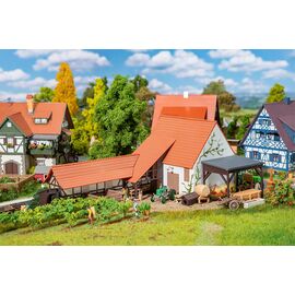 Landwirtschaftliches Gebäude mit Zubehör