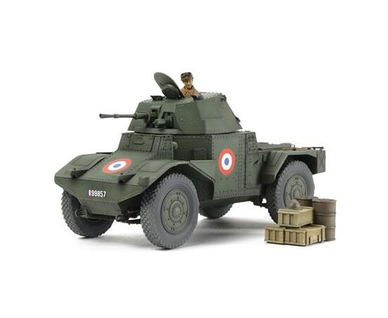 ARW10.32411-French Armored Car AMD35 (1940)