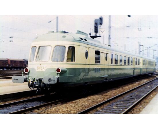 ARW02.HJ2462S-SNCF 2-teil. Diesetriebzug RGP I gr&#252;n/beige&nbsp; Ep. IV&nbsp; DCS