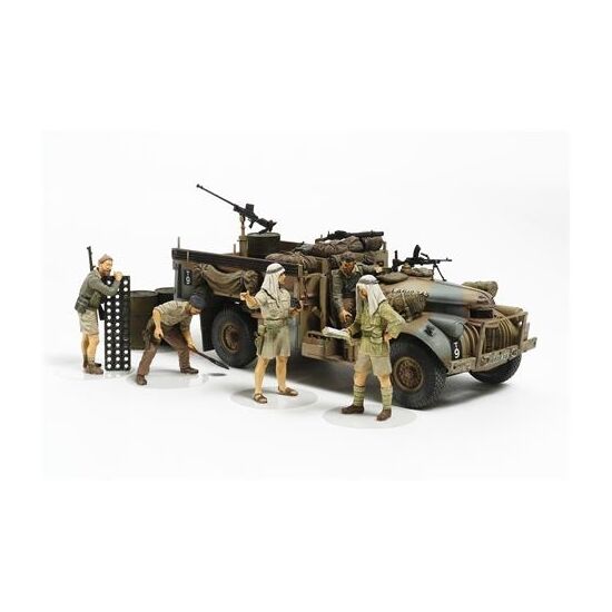 British LRDG Command Car North Africa (w/7 Figures