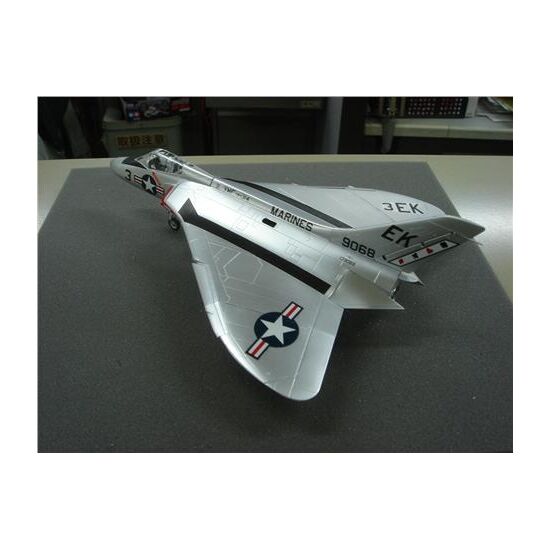 Douglas F4D-1 Skyr.