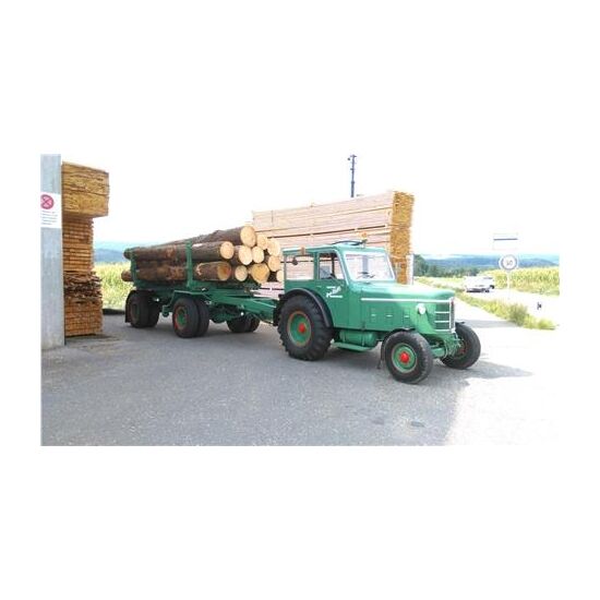 Bührer Industrietraktor FFD6/10 Set mit Anhänger Langholzanhänger Bächli Holztransporte