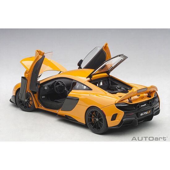 MCLAREN 675LT 2016 1:18 McLaren orange (composite model/full openings), 2 image