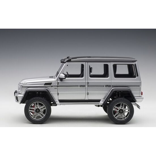 MERCEDES G 500 4x4-2 '16 argent 1:18 (composite model/ full openings), 3 image