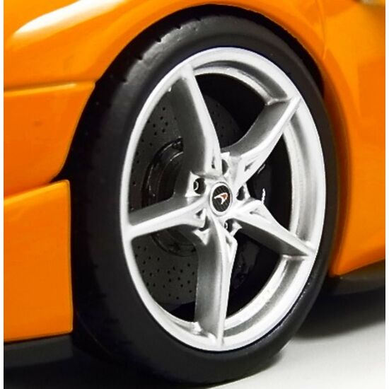 McLAREN 675LT orange 1:18, 5 image