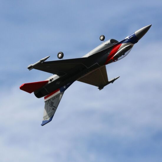 AVION F-16 FALCON 729mm EP PNP * PRIX NET/NET SANS RABAIS, 4 image