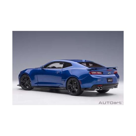 CHEVR. Corv. C7 Z06 jaune 1:18 CR7 Edition, 5 image