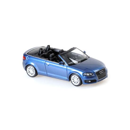AUDI TT COUPE - BLUE METALLIC