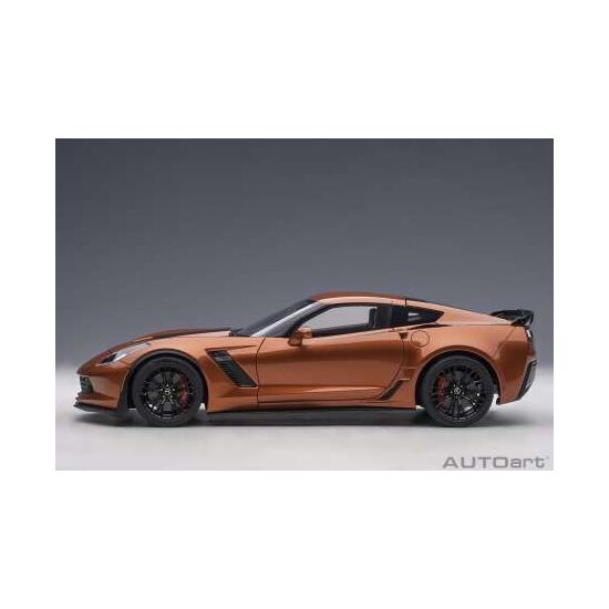 CHEVR. Corv. C7 Z06 jaune 1:18 CR7 Edition, 7 image