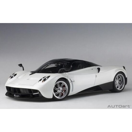 PAGANI Huayra blanc 1:12 Black Wheels