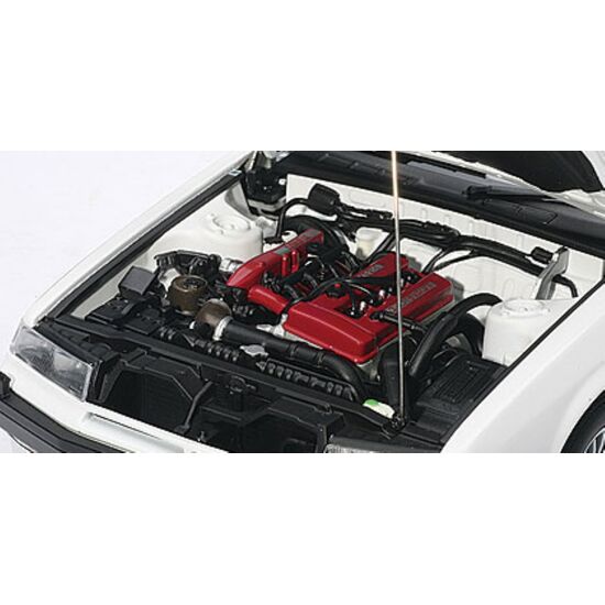 NISSAN Skyline 2000 weiss 1:18 (DR30) Hardtop Turbo Intercooler RS.X, 5 image