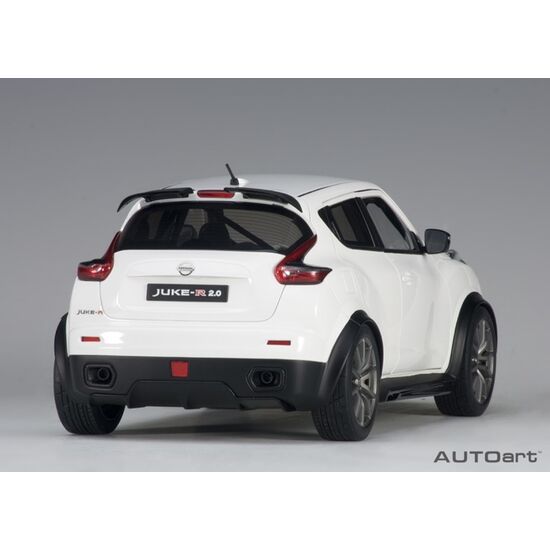 NISSAN JUKE R 2.0 blanc 1:18, 2 image