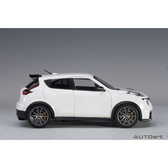NISSAN JUKE R 2.0 blanc 1:18, 3 image