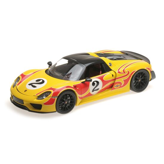 PORSCHE 918 Spyder 2013 gelb 1:18 w/ Weissach Package W/ red Stripes