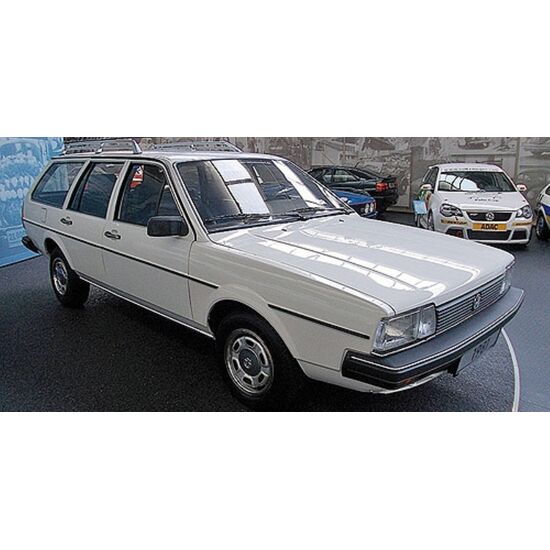 VOLKSWAGEN PASSAT VARIANT - 1980 - WH ITE