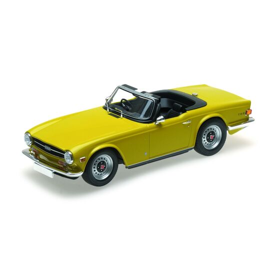 TRIUMPH TR6 - 1973 - YELLOW (RHD)