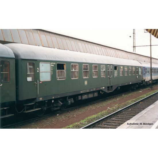 DB Voiture à accès central 2ème classe. Bym.Ep.IV