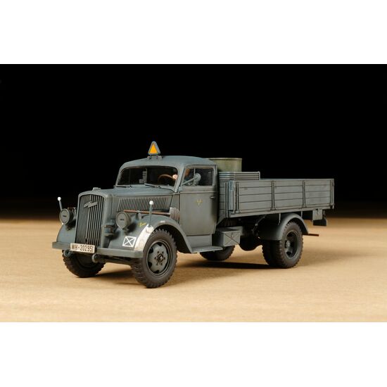 French 3ton 4x2 Cargo Truck, 2 image