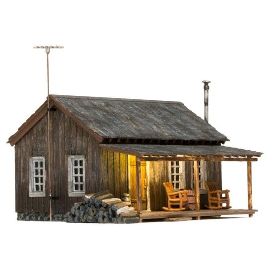 H0 Rustic Cabin