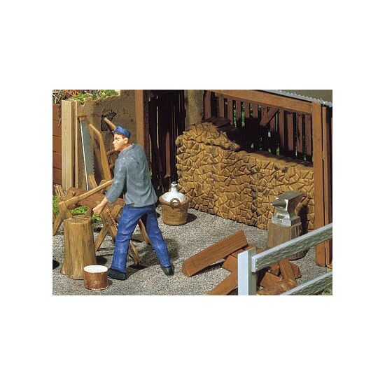 Holzstapel  Werkzeug