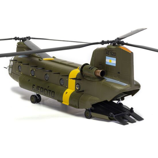 Boeing CH-47C Chinook  Falklands War 1982, 3 image