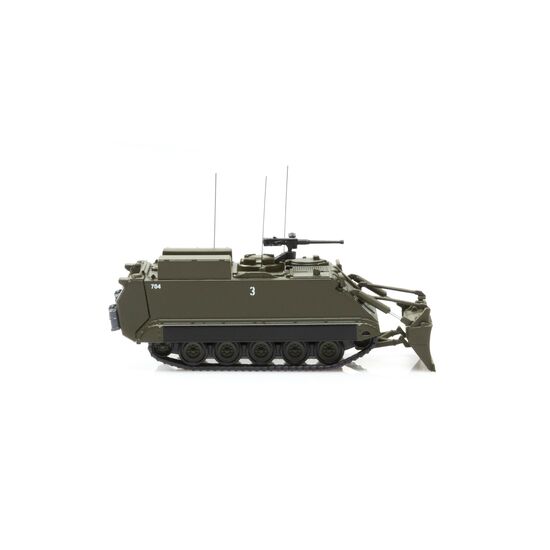 M113 Char du génie 63 avec lame de déneigement, 2 image