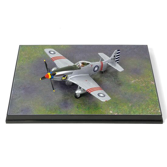 WW2 P-51D Mustang aircraft fighter