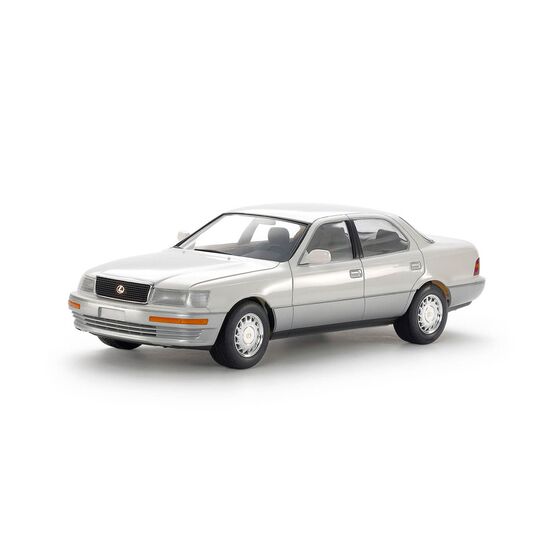 1/24 Lexus LS 400 (UCF11L)