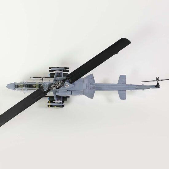 Bell AH-1W Whiskey Cobra attack helicopter, 3 image
