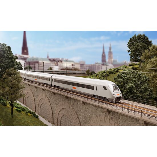 Metropolitan Zugset  BR 101  2 Personen- und 1 Ste, 2 image