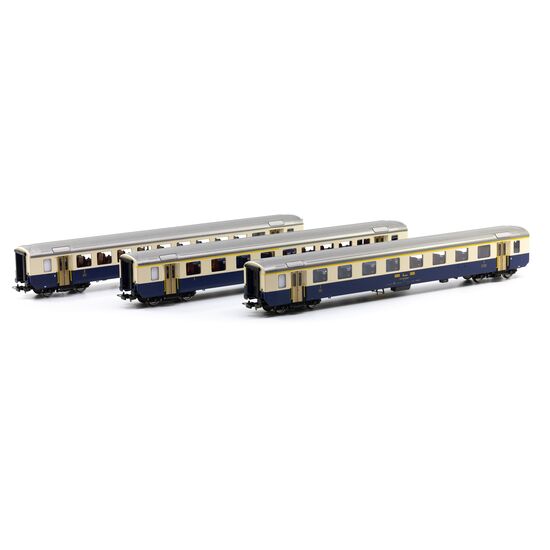 BLS Coffret de 3 wagons EW I A AB B avec inscription centrale et poignées.  Ep. IV DC, 2 image