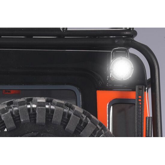 1: 10 Spotlight, 3 image