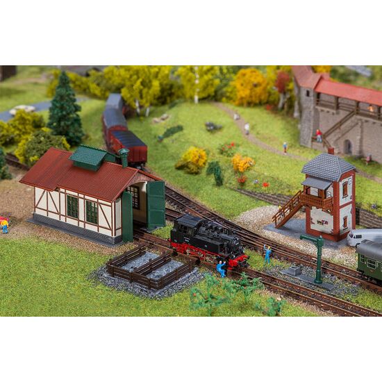 Set de remise à locomotives pour lignes secondaires avec block