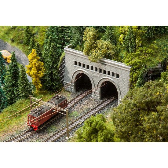 Tunnelportale Simplon Nord und Süd