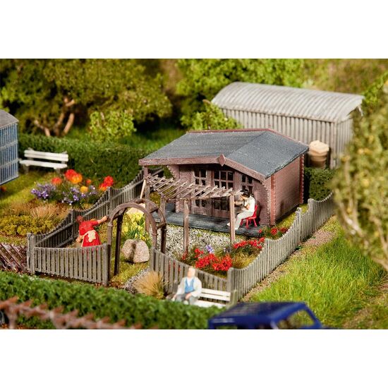 Schrebergarten mit Gartenlaube