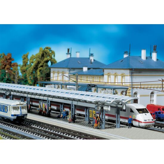 2 ICE-Bahnsteige