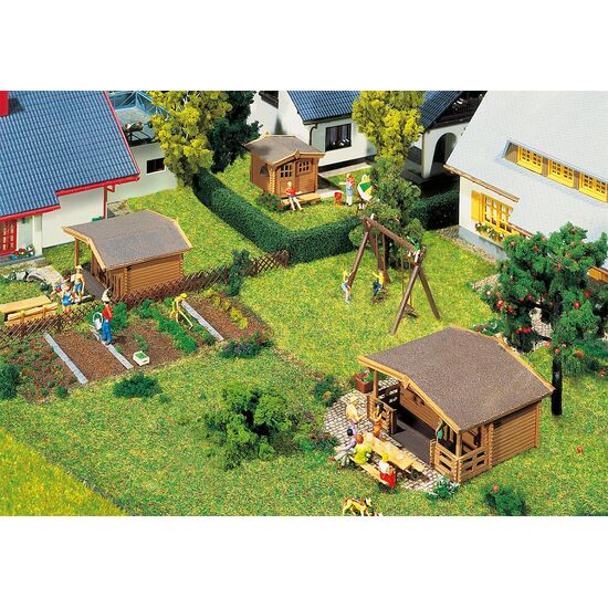 3 Gartenhäuser
